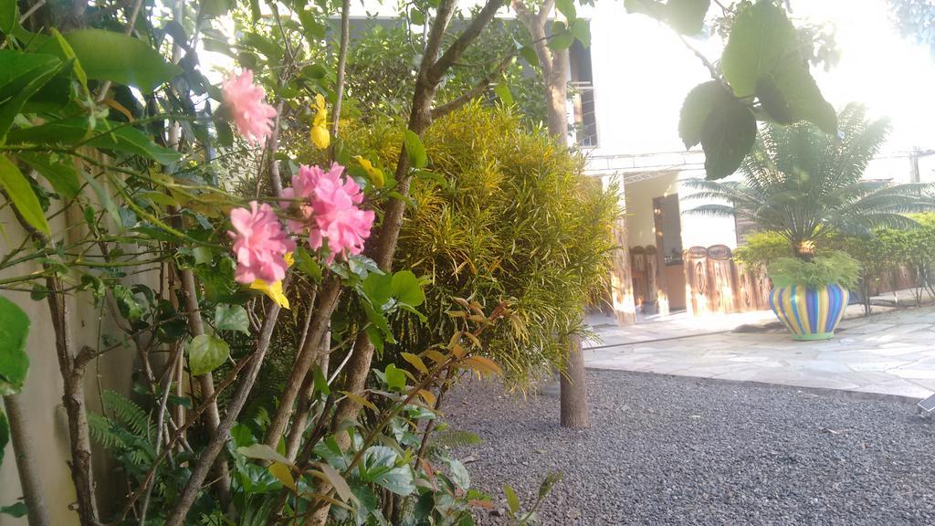 Estalagem Bougainville *